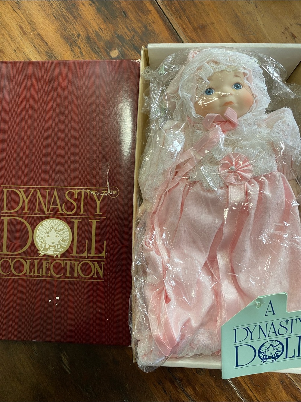 Dynasty collection infant Megan doll 1988 antique porcelain